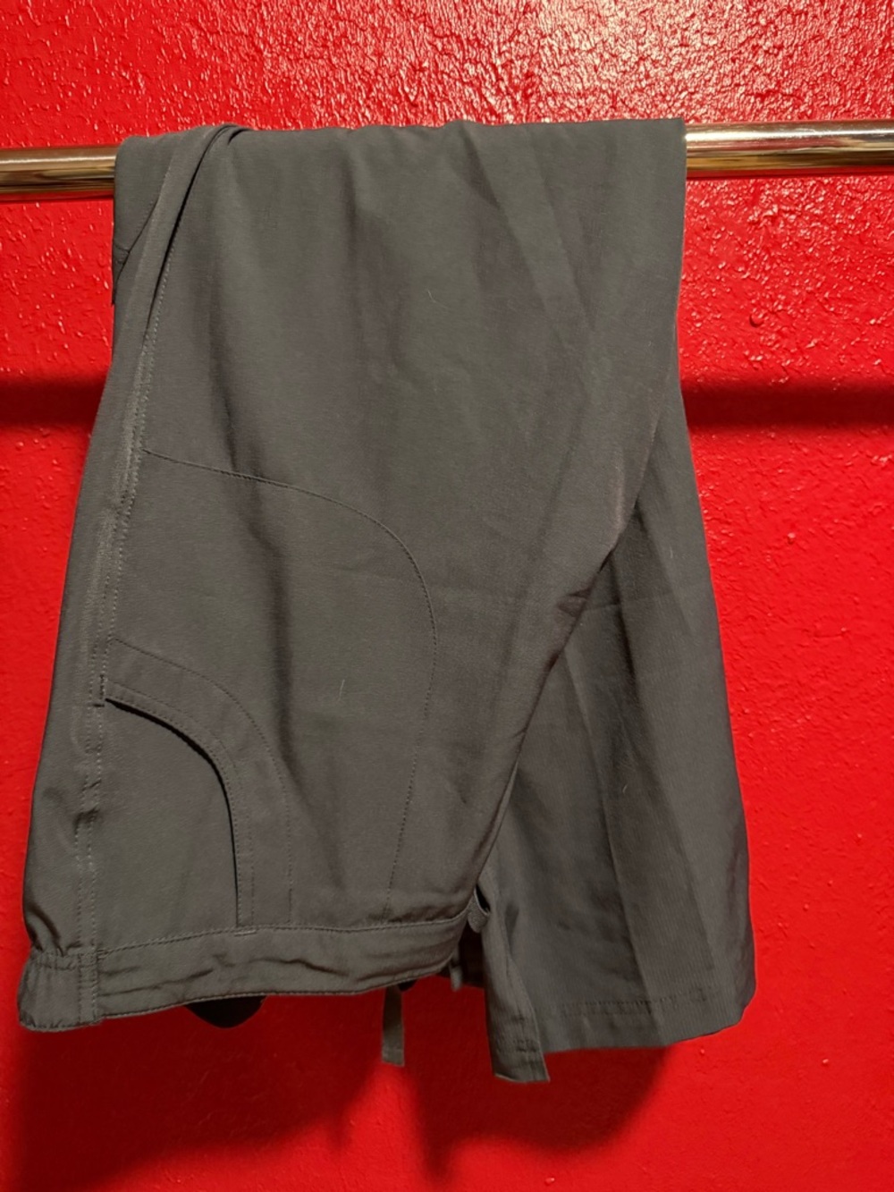 34. Skechers Gray Elastic-Waist Scrub pants